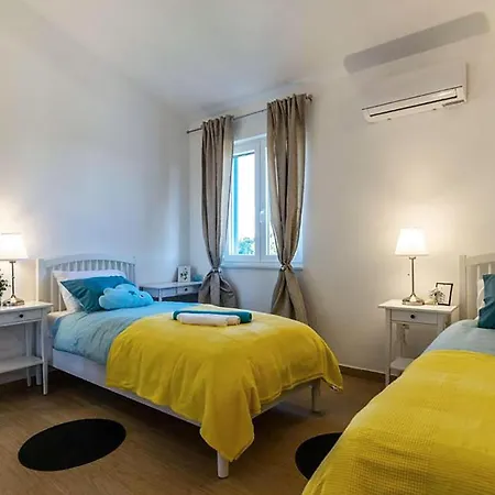 בית נופש Awesome In With Private Swimming Pool, Be Inside Or Outside *