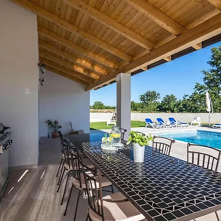 Awesome In With Private Swimming Pool, Be Inside Or Outside * Butkovici (Istria)