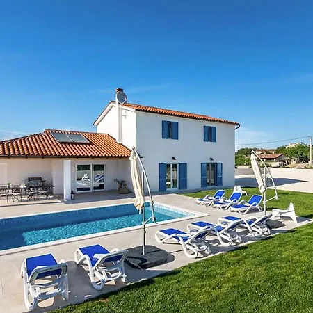 Awesome In With Private Swimming Pool, Be Inside Or Outside * Butkovici (Istria)